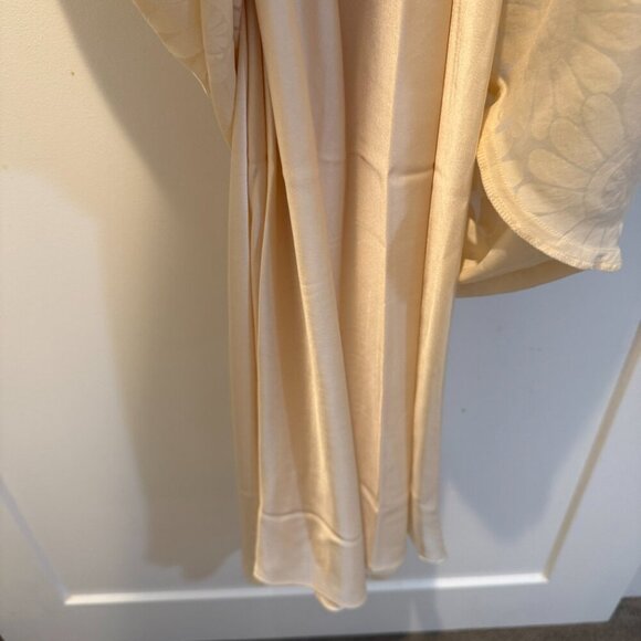 Show Me Your Mumu Sarah Dress in Cream Daisy Burnout - Picture 9 of 13